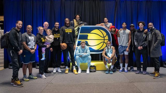 1675259465207029302.jpg 开云APP-正式告别交易流言 特纳押宝自己和步行者实现双赢