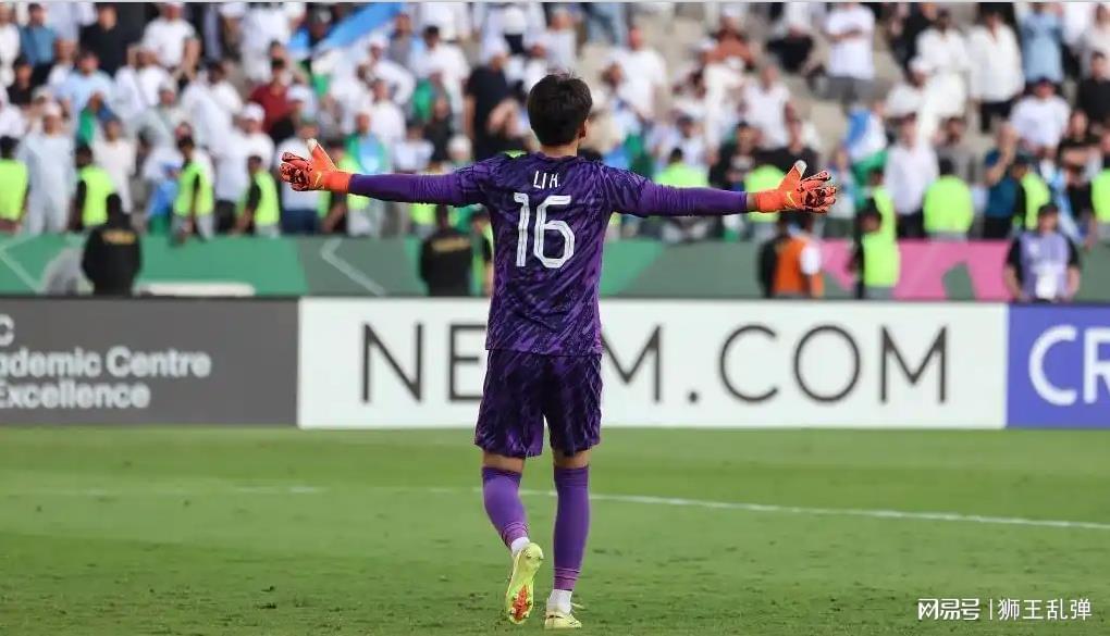 开云APP-泰山两位置拉响警报!错失杨希再失李昊?后防补强别偏科