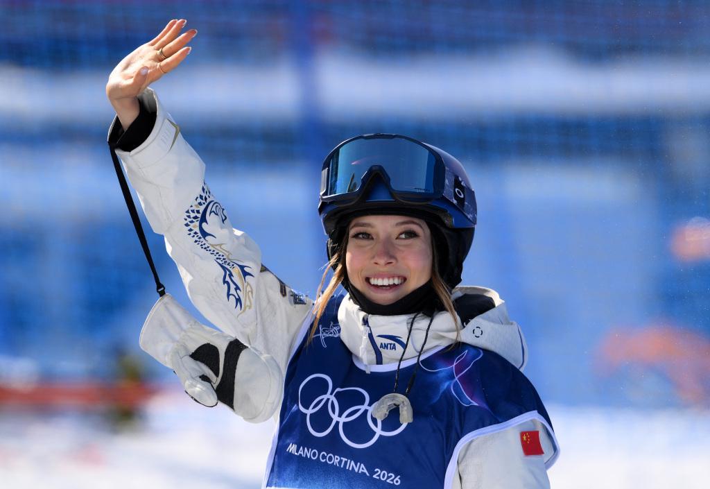 开云体育下载-深一度｜谷爱凌，一朵绽放女性风采的雪中玫瑰